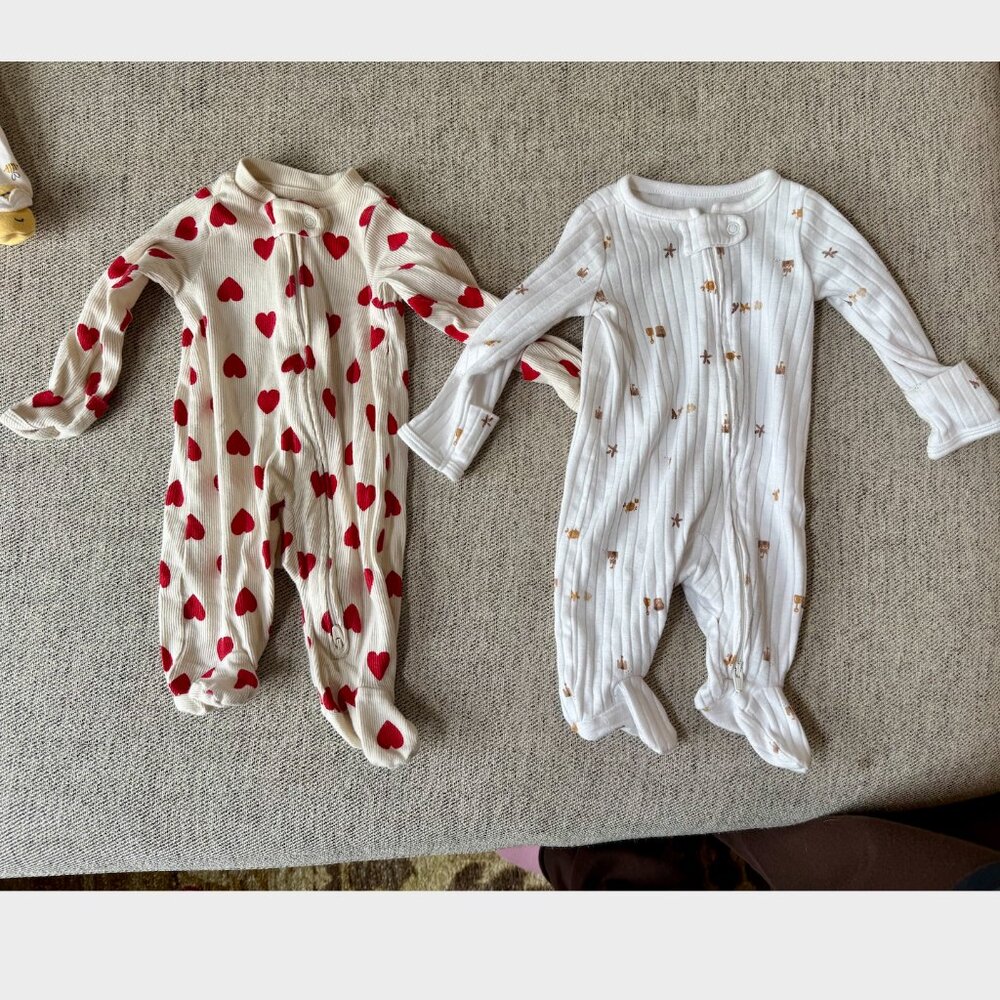 Pack of 2 Unisex Newborn Onesies